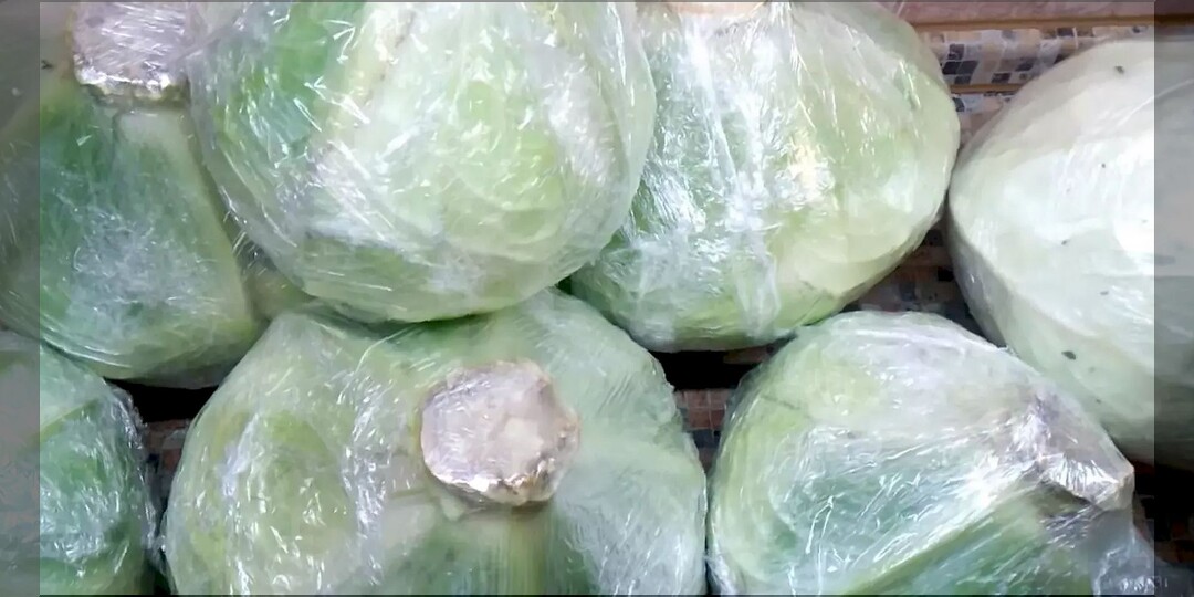 С кочерыжкой или в плёнке: как до весны сохранить капусту без потерь в свежем виде