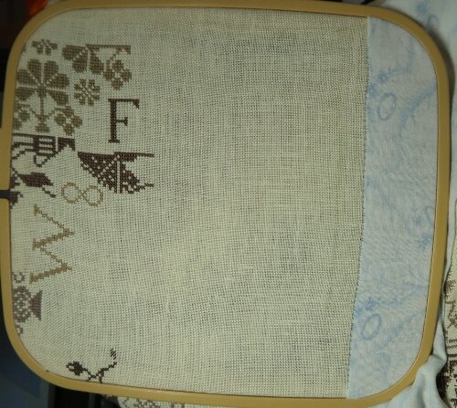 Ткань пришлось надставлять