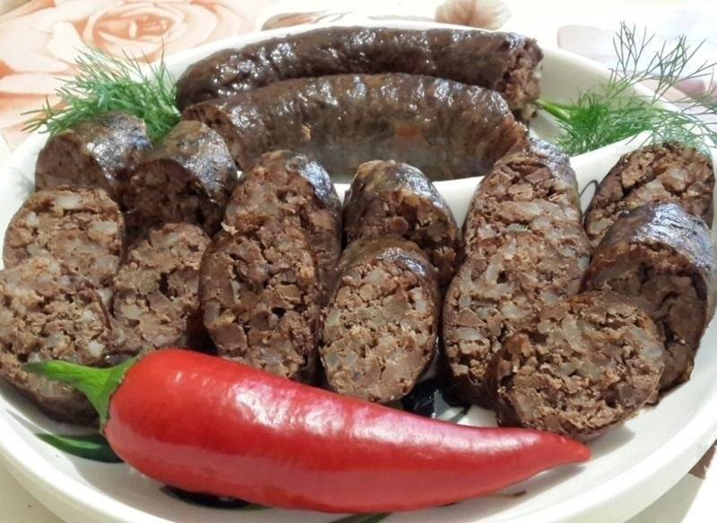 Готовим домашнюю колбасу из свинины в кишке