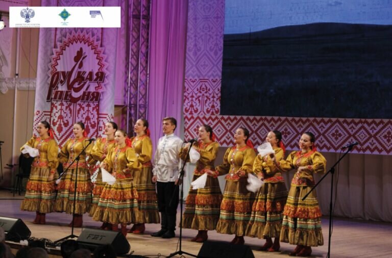    Средства от продажи билетов на гала-концерт «Русская песня» направят бойцам из Оренбуржья Кристина Просвиркина