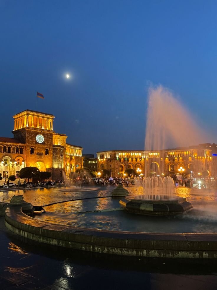 Главная площадь  столицы