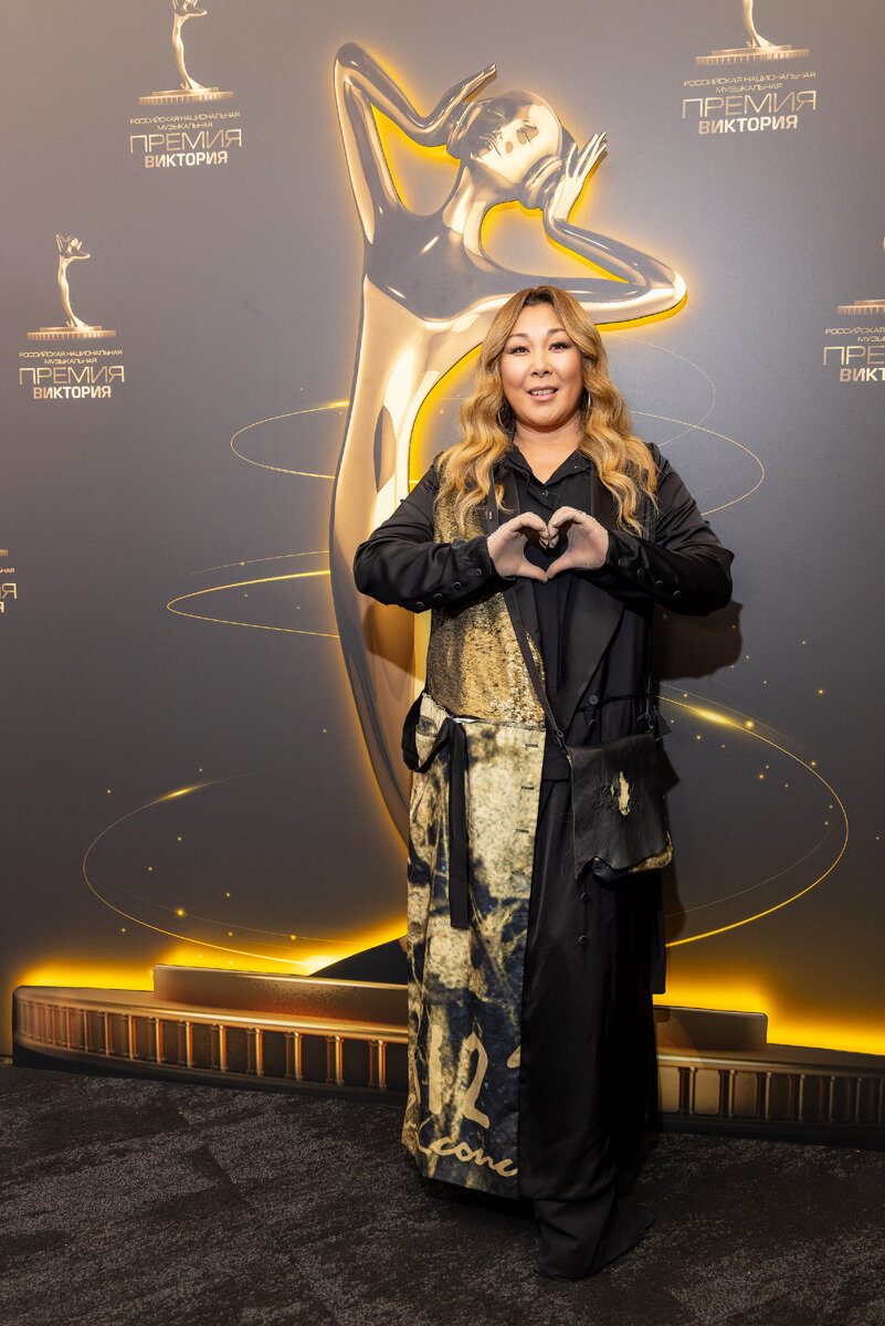 Анита Цой на гала-ужине премии "Виктория"