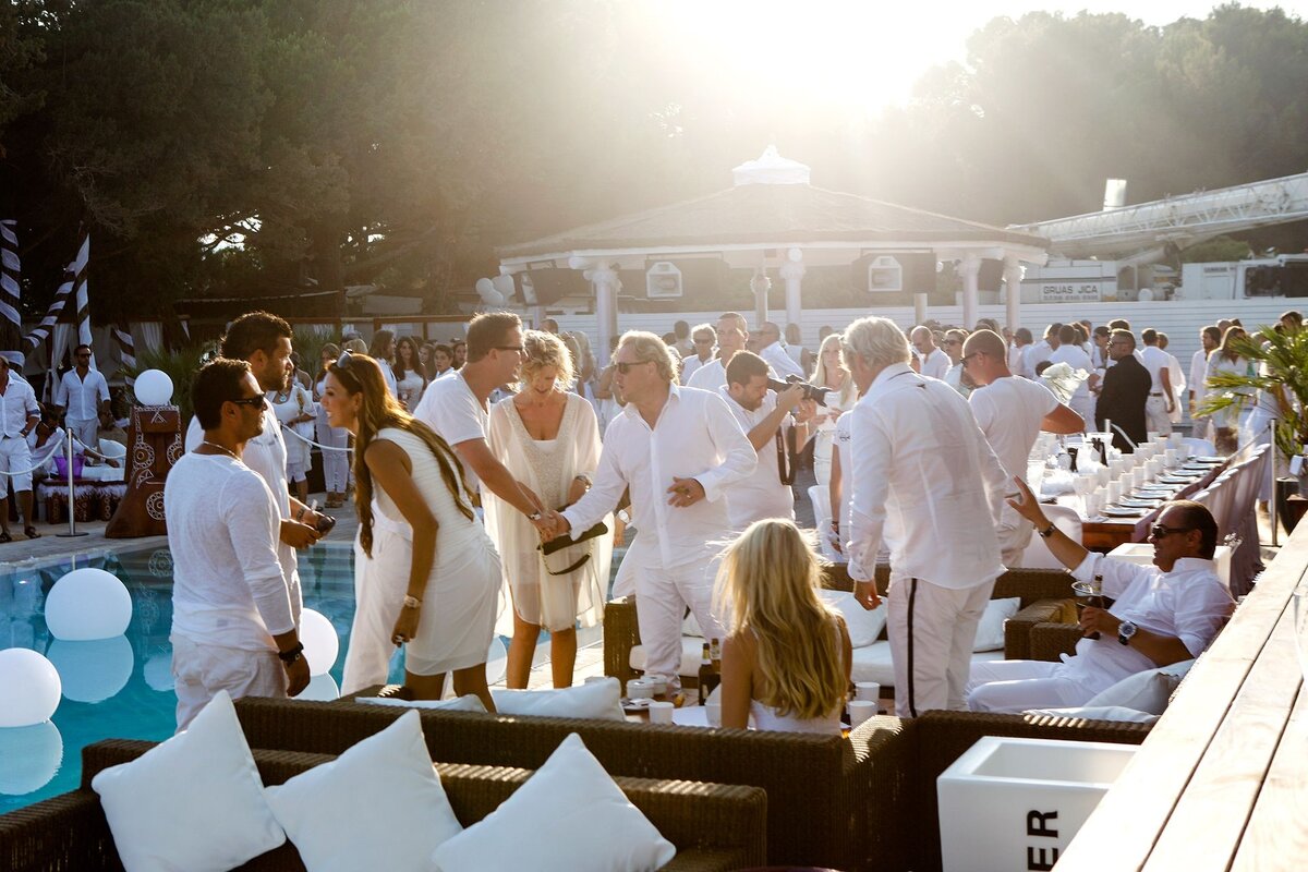 Лукас Деркс Социальная панорама. Как люди видят друг друга на бессознательном уровне.