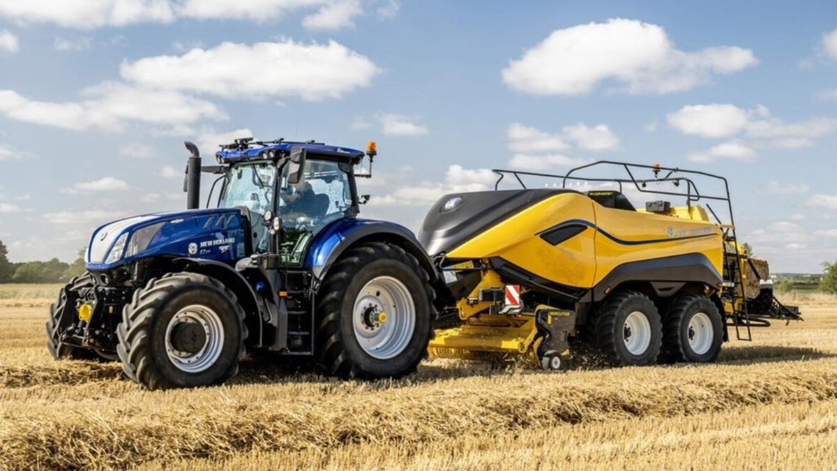 NewHolland научили пресс-подборщик управлять трактором... | АгроСкаут360 |  Дзен