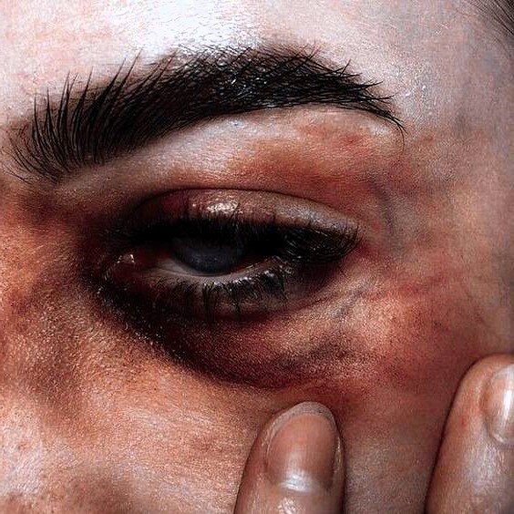 А что она еще могла говорить? Стыд за выбор, самостоятельная, взрослая, любит...