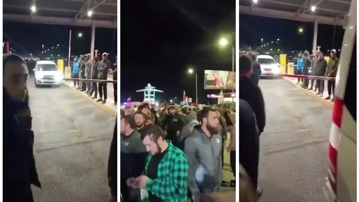     Местные жители собрались в аэропорту Махачкалы, чтобы встретить пассажиров рейса из Тель-Авива.