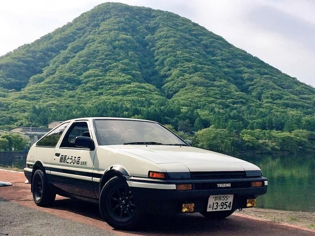 Initial D - лучшее аниме про гонки? Как повлияло на популярность дрифта в  мире? И как стало популярным в России? | Тайлер Джордан | Дзен