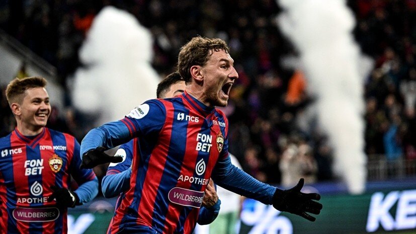     Футболисты ЦСКА Фёдор Чалов и Иван Обляков РИА Новости Григорий Сысоев