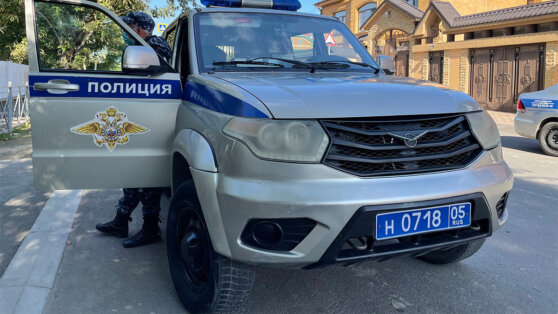    СМИ: в аэропорту Махачкалы находятся несколько израильтян и евреев Сергей Бунеев