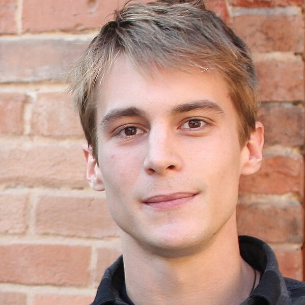     Сегодня: родились Иван Янковский и Билли Новик