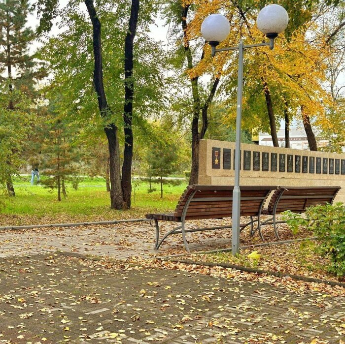 Фото: телеграм-канал администрации Спасска-Дальнего. В городе героя золотая осень - мир и покой 