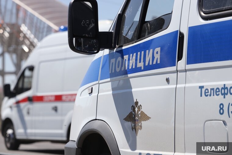    Один из полицейских ранен камнем в голову в результате беспорядков, передают telegram-каналы