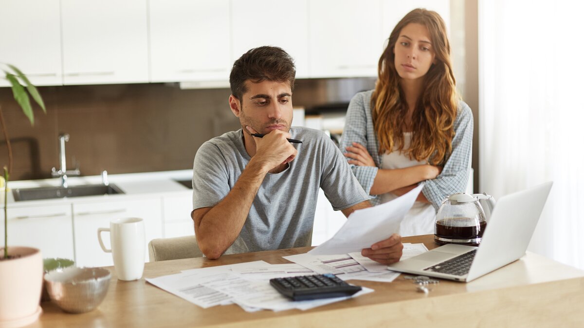    Жители Югры стали чаще экономить