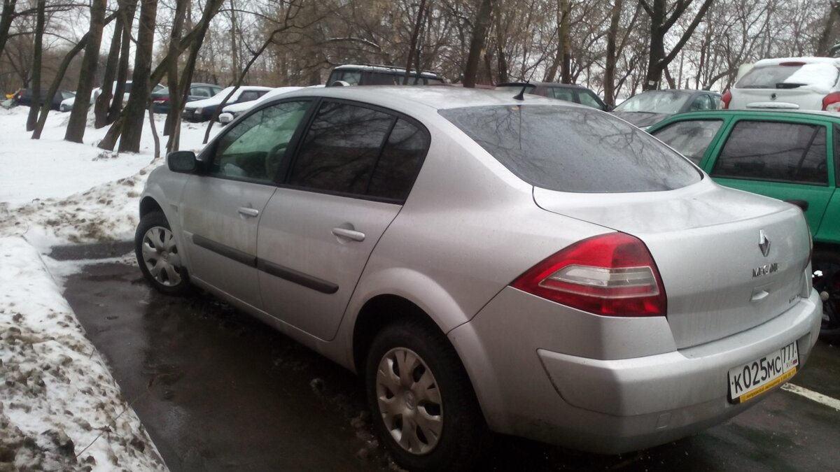 Авито рено меган. Рено Меган 2 от 50000. Рено Меган 2 с2е16 115. Renault Megane 2 Liftback. Рено Меган Раптор.