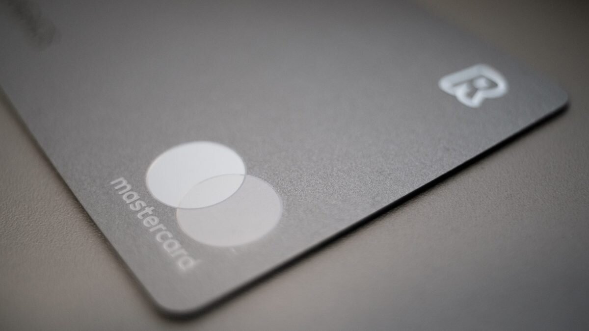    Фото: Viktor Forgacs / Unsplash Август Макаров