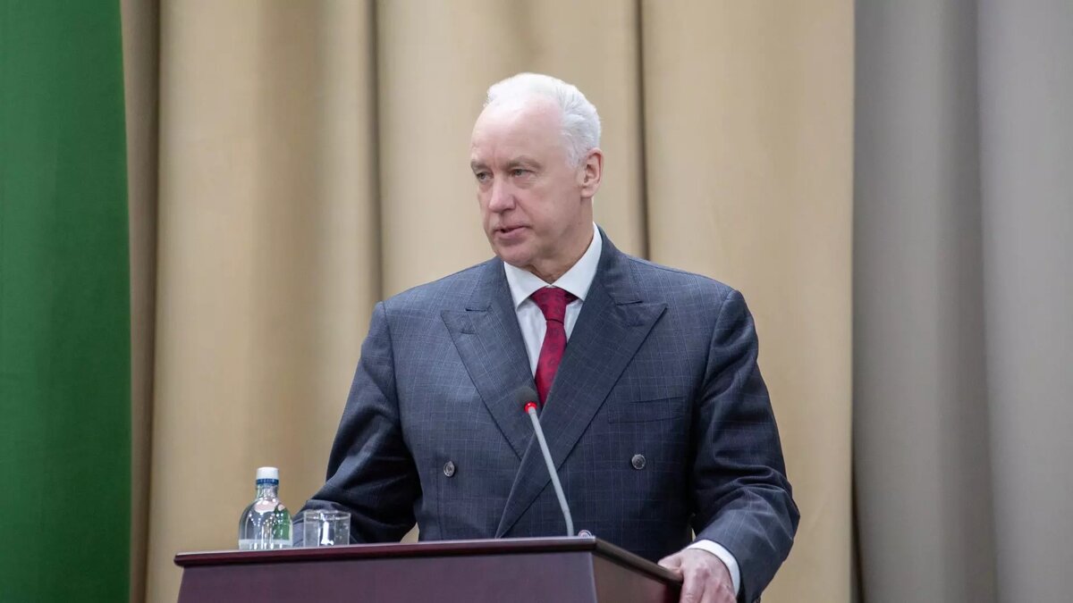     После прошедших массовых беспорядков в ночь с 29 на 30 октября в аэропорту Дагестана, глава СК России Александр Бастрыкин взял уголовное дело под личный контроль, сообщает пресс-служба Следственного комитета.