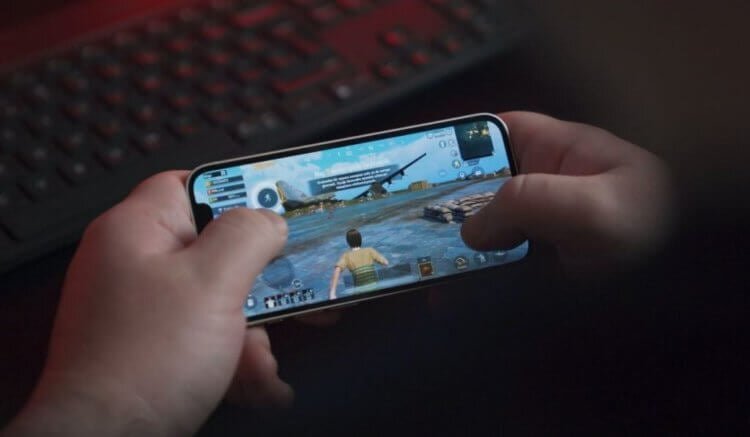    Игры из нашей подборки потянут даже слабые Айфоны. Источник: thegadgetbuyer.com