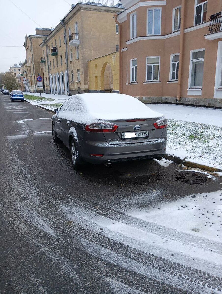 Субботний утренний снег в Кировском районе