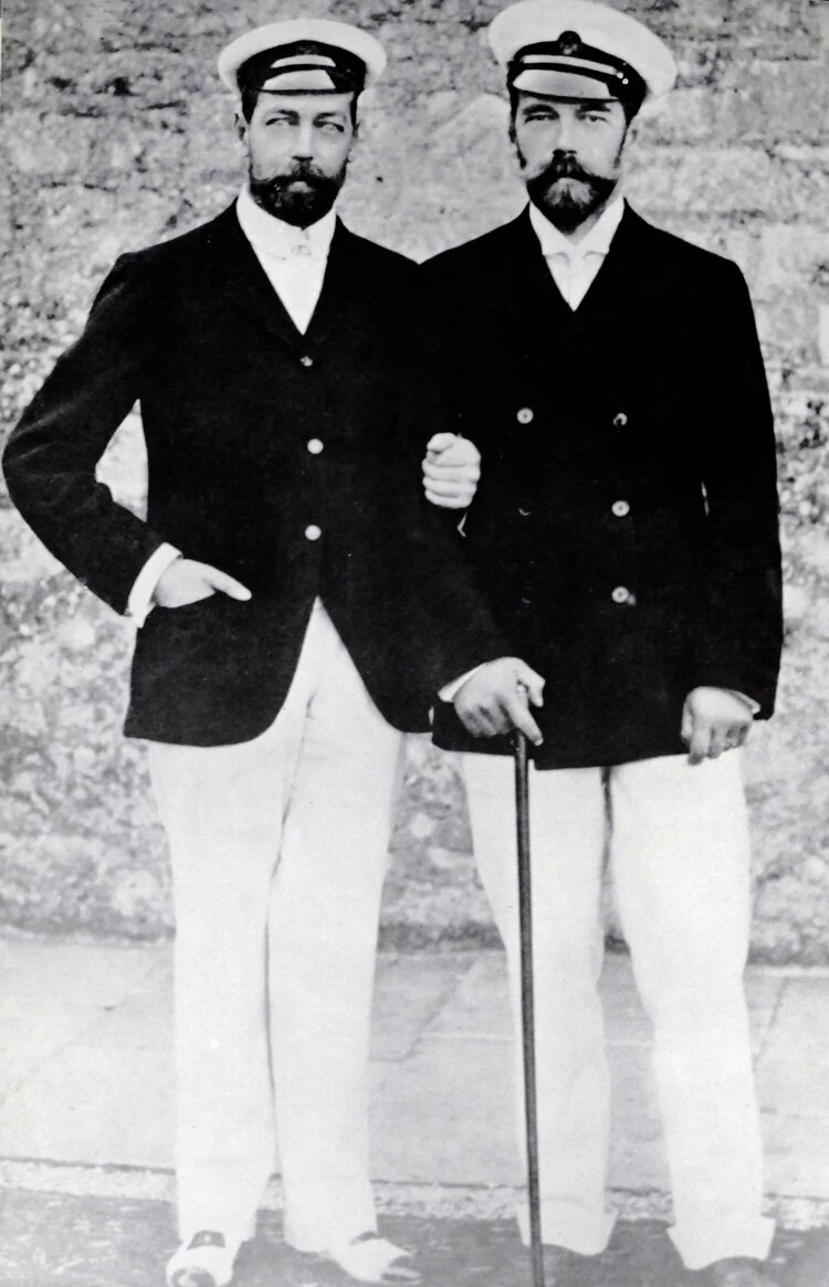 Николай II и будущий король Британии Георг V 
Фото: GLOBAL LOOK PRESS
