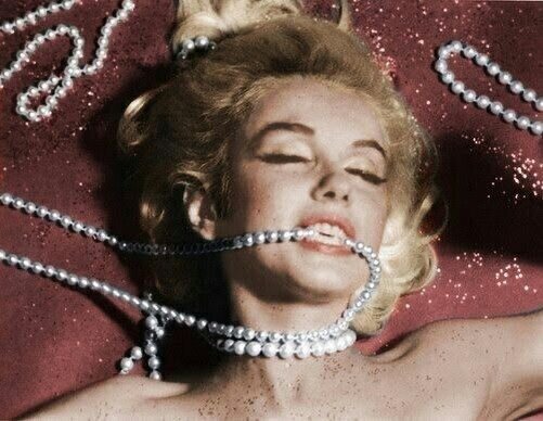 Marilyn Monroe Collection - Marilyn Monroe photographer by Bert Stern, 1962