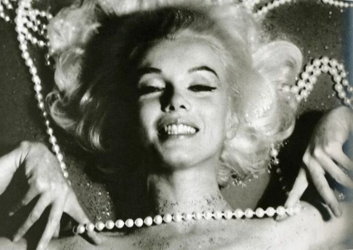 Marilyn Monroe Collection - Marilyn Monroe photographer by Bert Stern, 1962