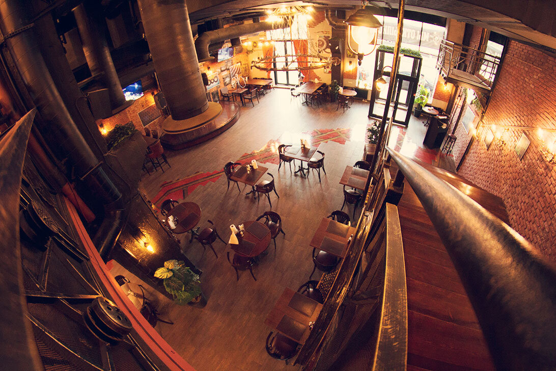 Ресторан «Друзья» на Автозаводской