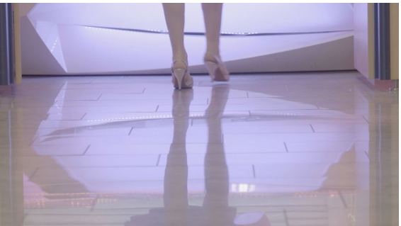 Кадр из фильма Милу ван Влеймен "Я видел солнце"