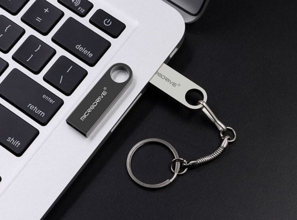 Дешевая USB-флэшка