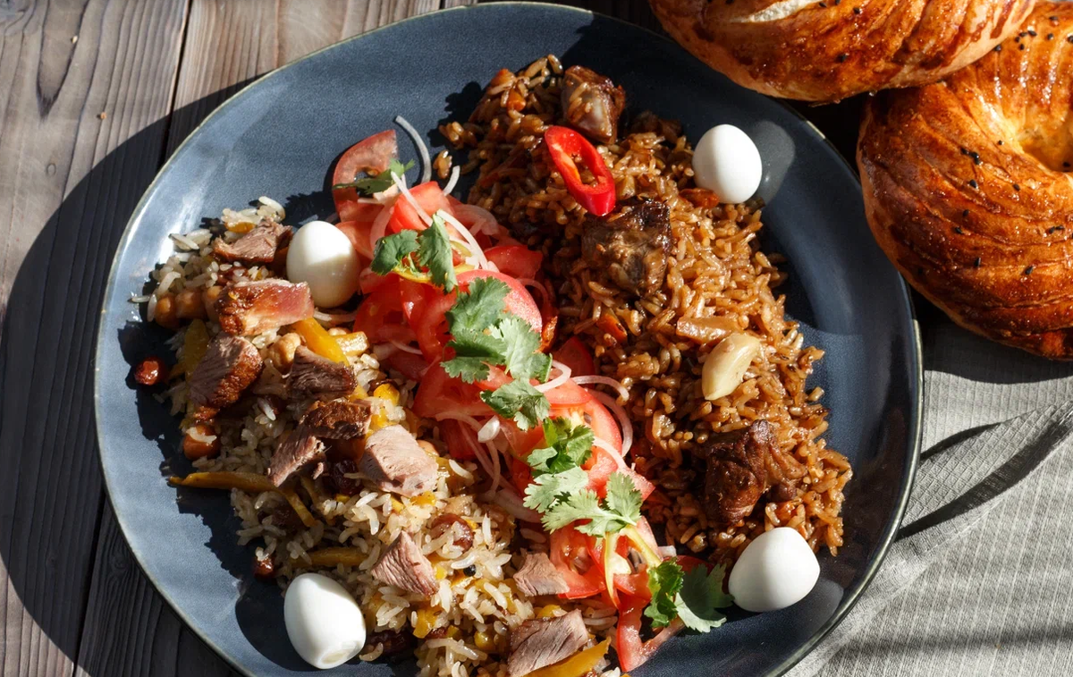 Подача всех трёх видов плова