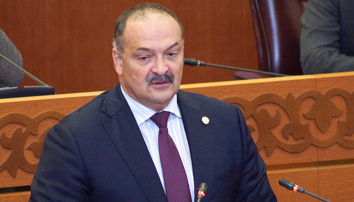 Меликов глава дагестана еврей. Меликов цур. Сергей меликов глава дагестана. Президент дагестана 2021. Сергей меликов "2021".