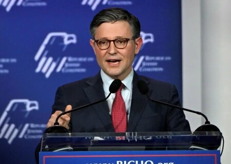    Украинский пакет порвался. Майк Джонсон заявил о выделении денег Израилю, но не Украине