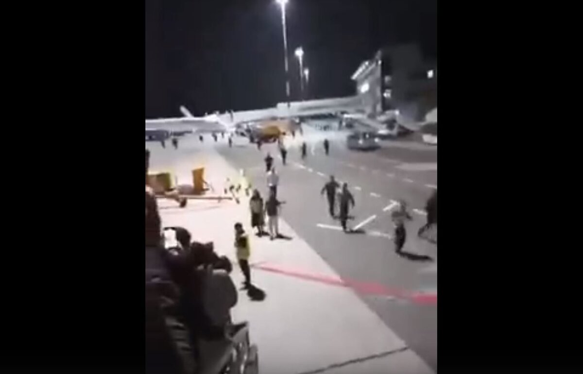    Кадр из видео