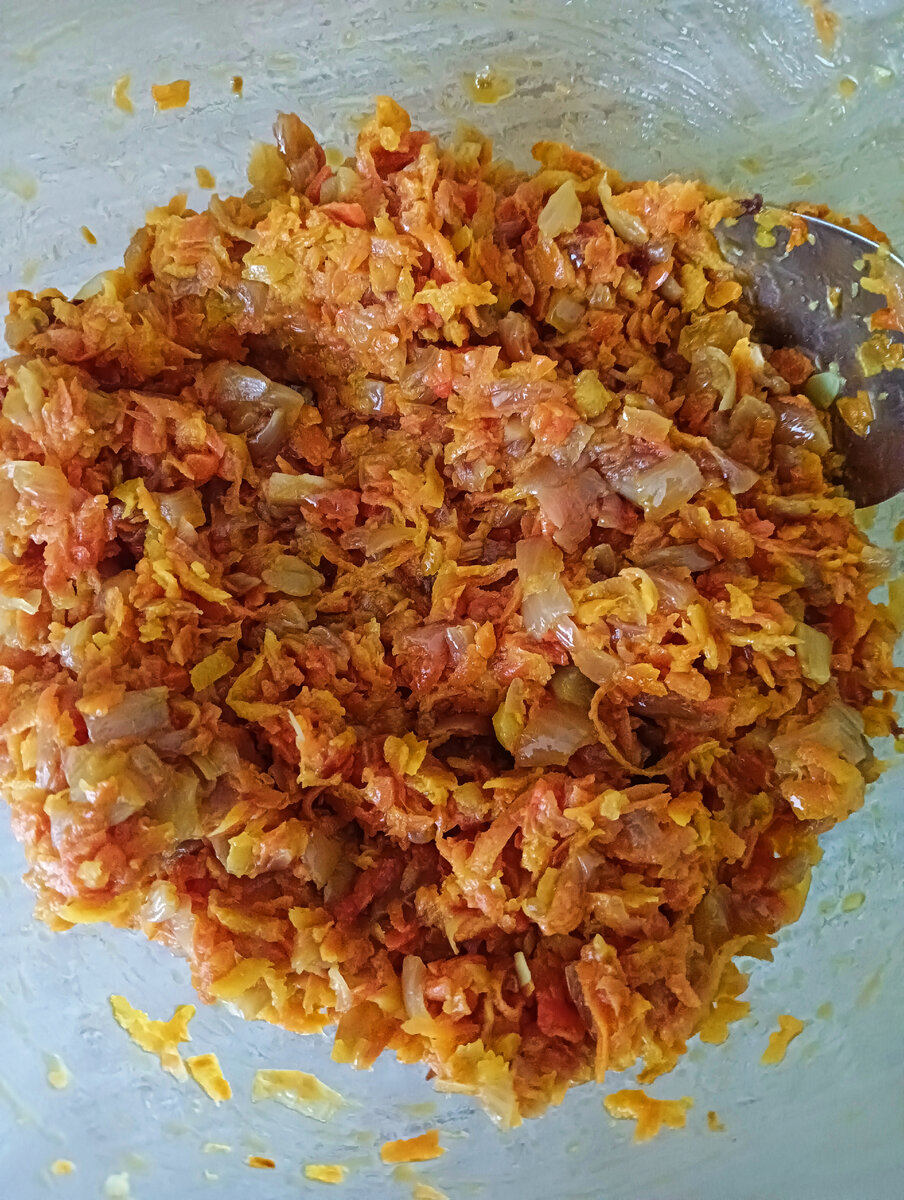 Рецепт салата «Обжорка» с курицей и грибами