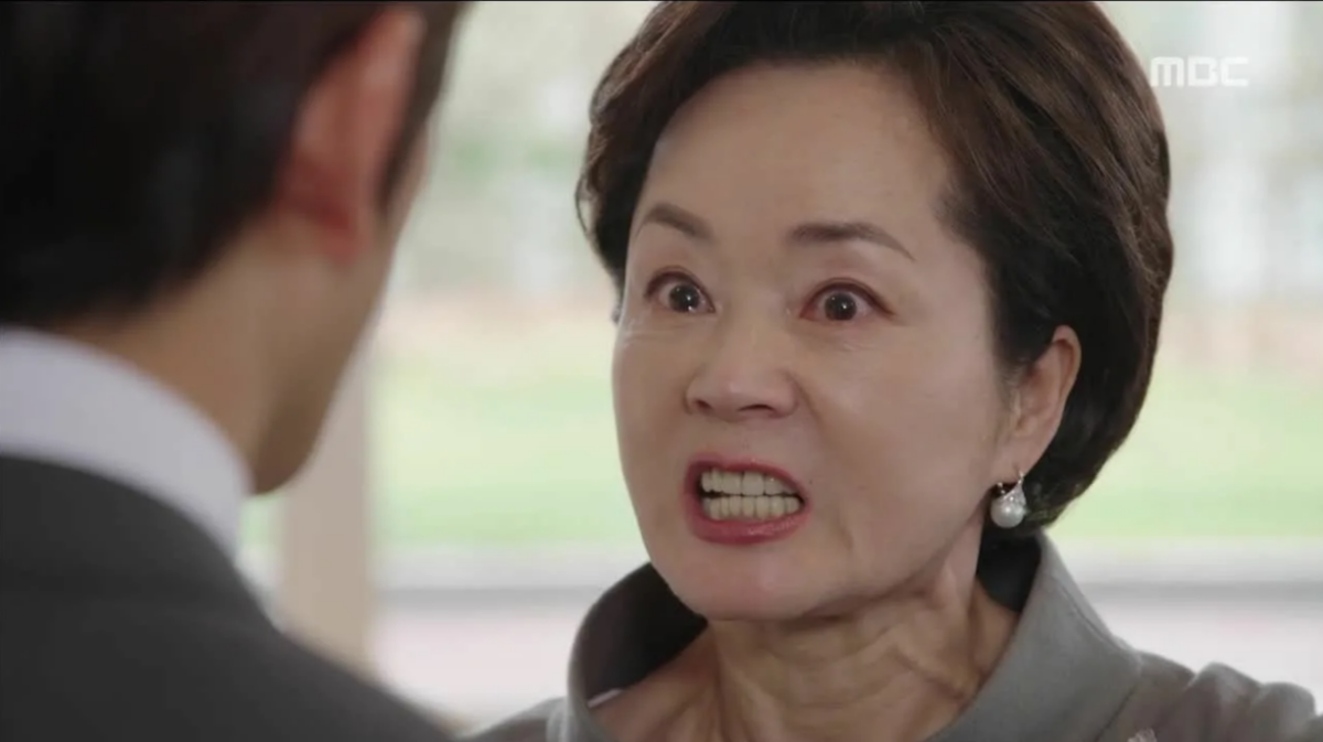 сын и невестка. свекровь и невестка. невестка с мужем. любовь свекрови к невестке. хорошие отношения со свекровью.