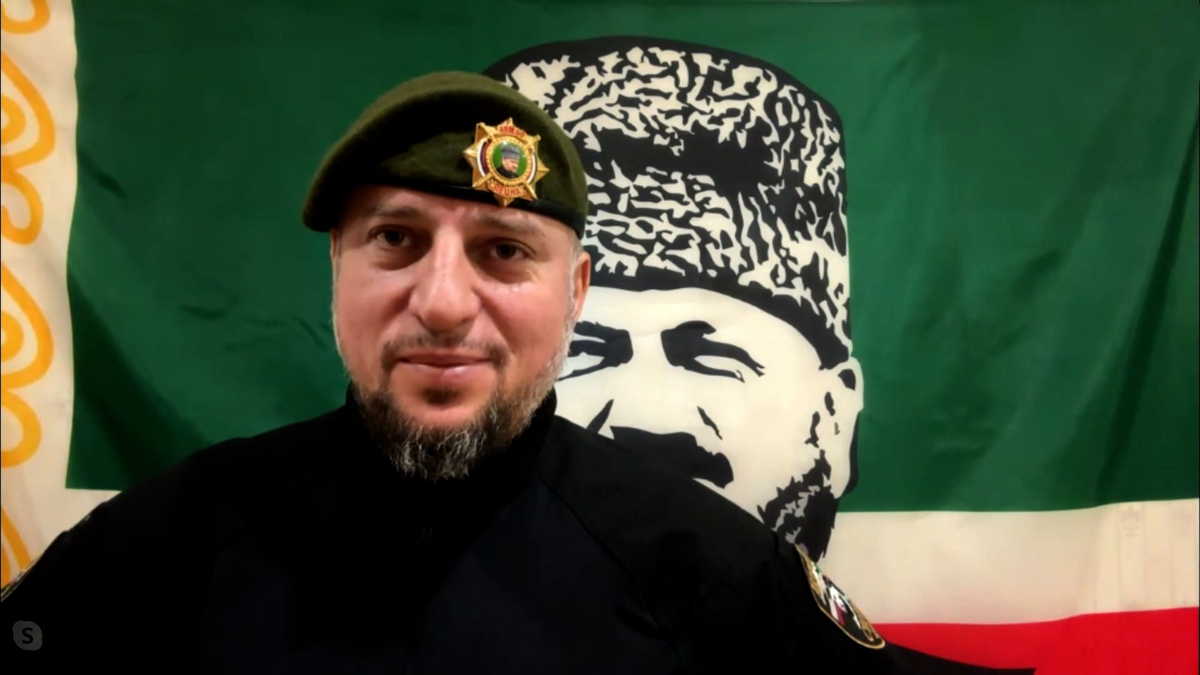 Кто отец апти алаудинова. Командир Ахмата Апти Алаудинов. Заместитель Кадырова Апти Алаудинов. Чеченский командир Апти Алаудинов. Командир спецназа Ахмат Апти Алаудинов.