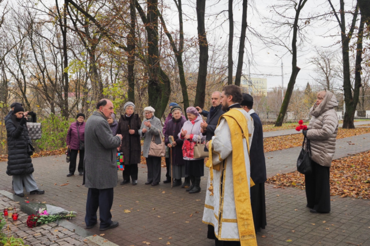    В Калуге почтили память жертв политических репрессий