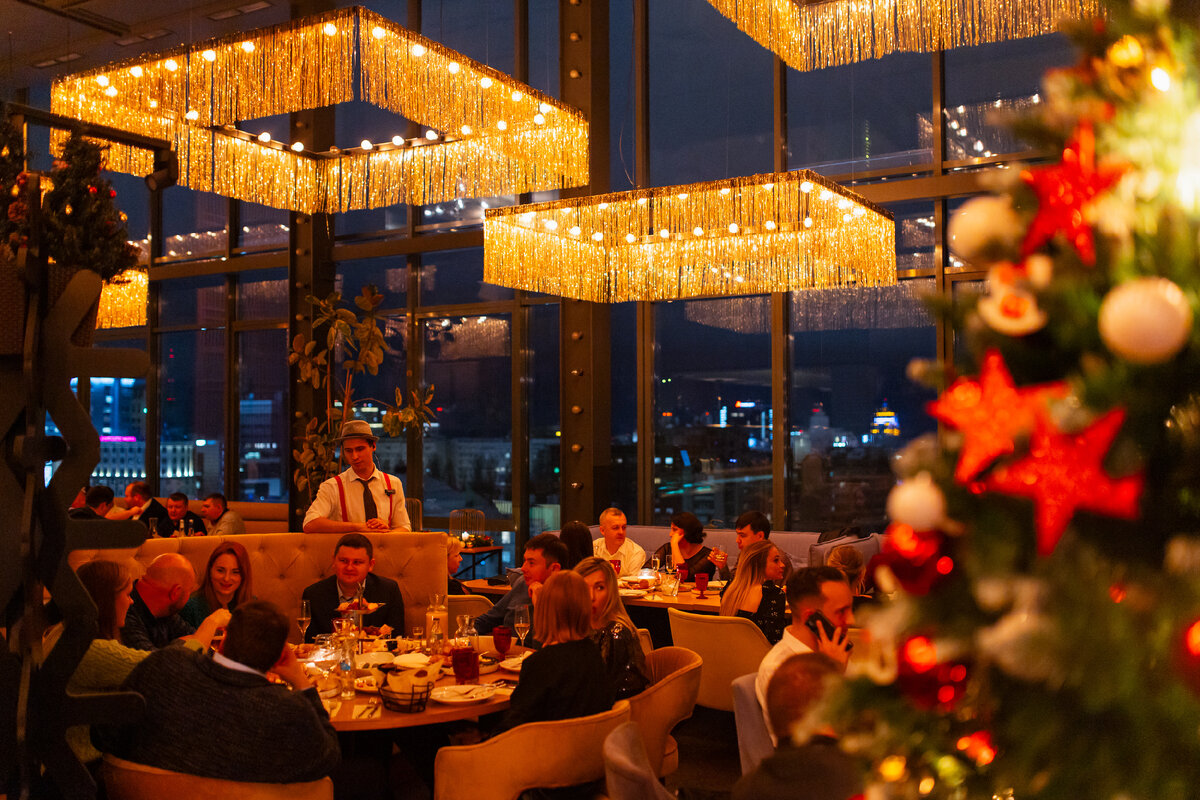 Новогодние корпоративы в гастрономическом ресторане Москва г. Воронеж