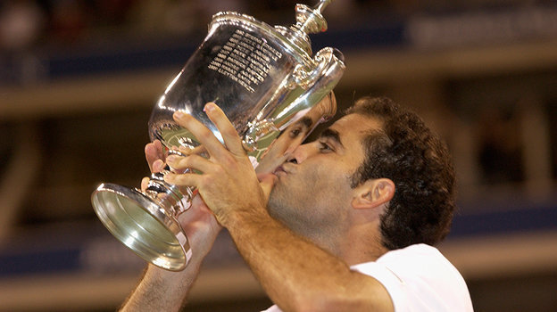    Пит Сампрас с кубком US Open-2002. Getty Images