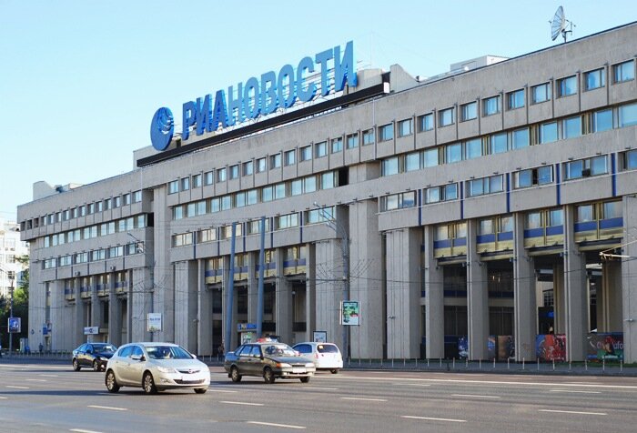 Здание РИА Новости на Зубовском бульваре в Москве образца 2012 года, фото автора.