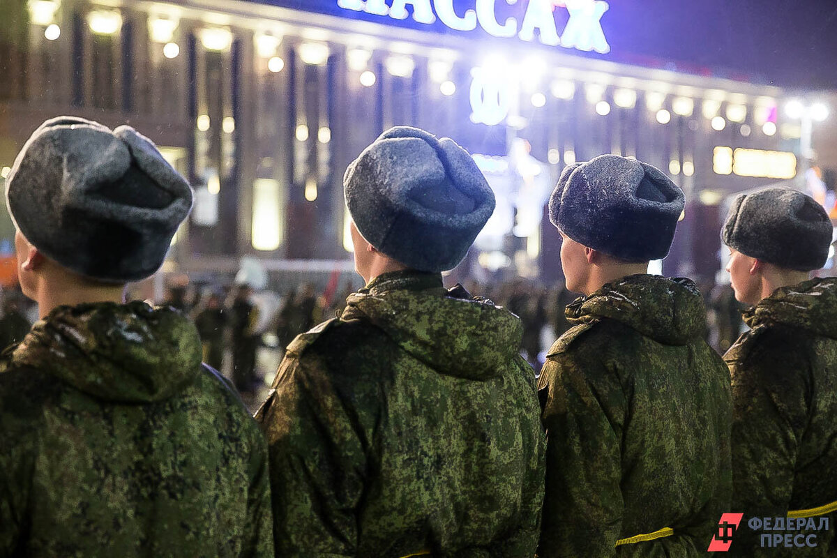 Комендант Суворовского училища попался на видео, когда хотел подставить  воспитанника | Разговоры у парадной | Дзен