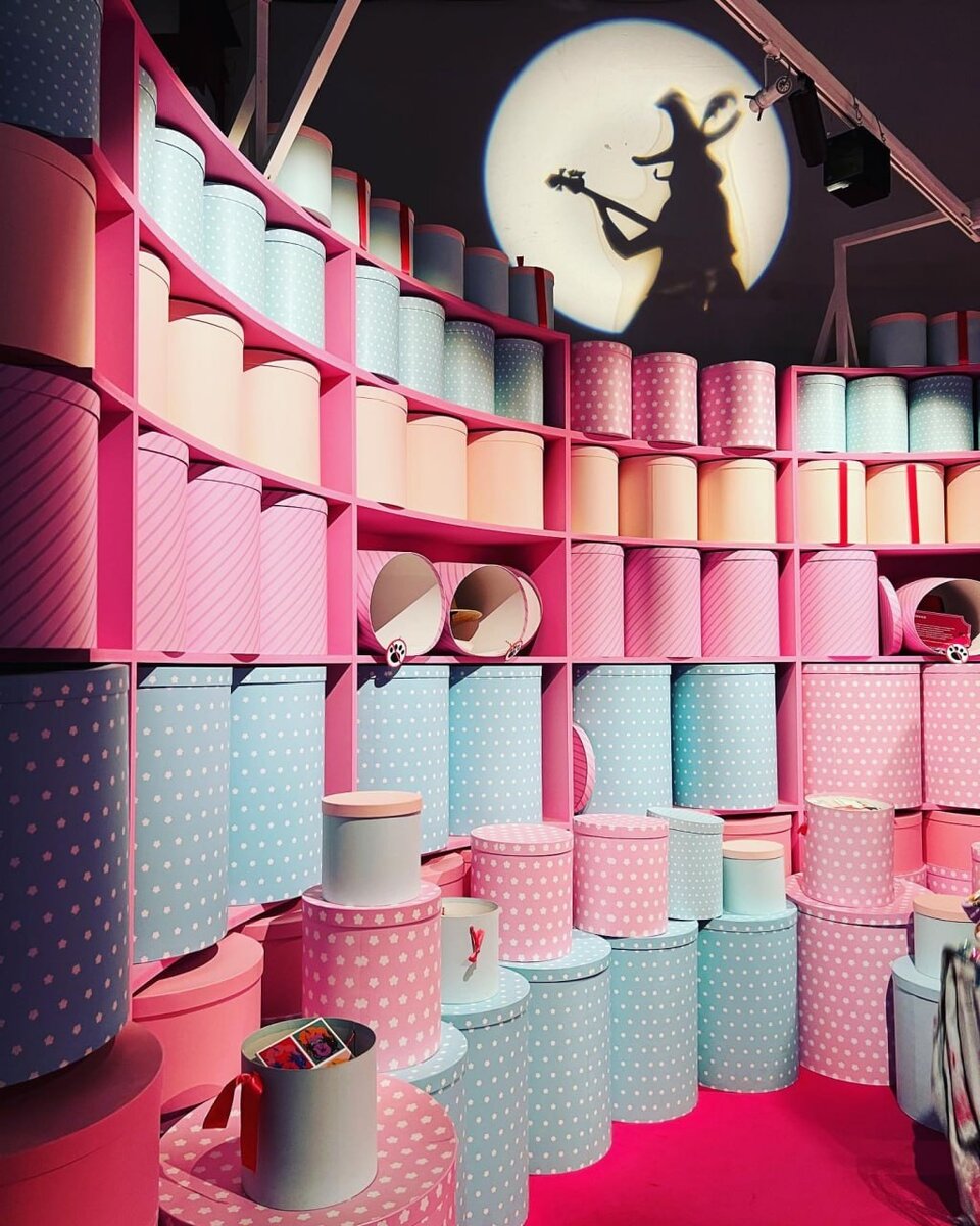 чОООрный Ловелас!