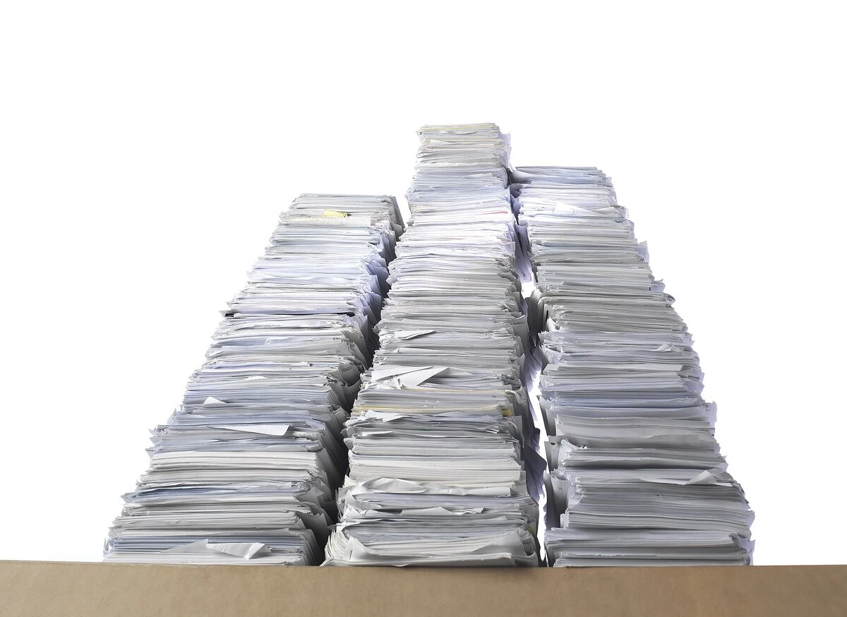 За год, наверное, столько карточек и накапливается, потому что постоянно их использую во всех классах.