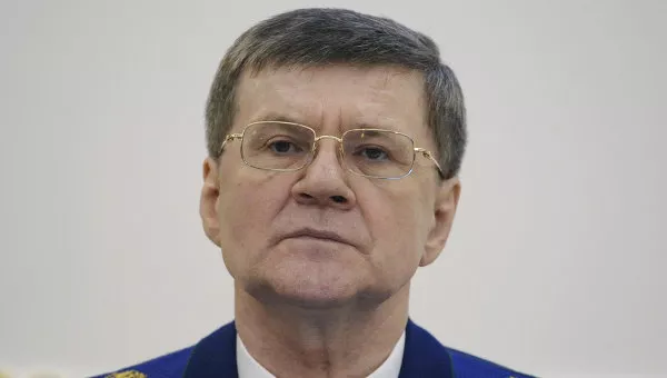 Первые итоги 2010 года подвел генпрокурор РФ Юрий Чайка, присоединившись к критически настроенному хору голосов, недовольных состоянием дел в вопросе борьбы с коррупцией. Генпрокурор раскритиковал поднадзорные органы за неэффективность и малочисленность коррупционных разоблачений.  