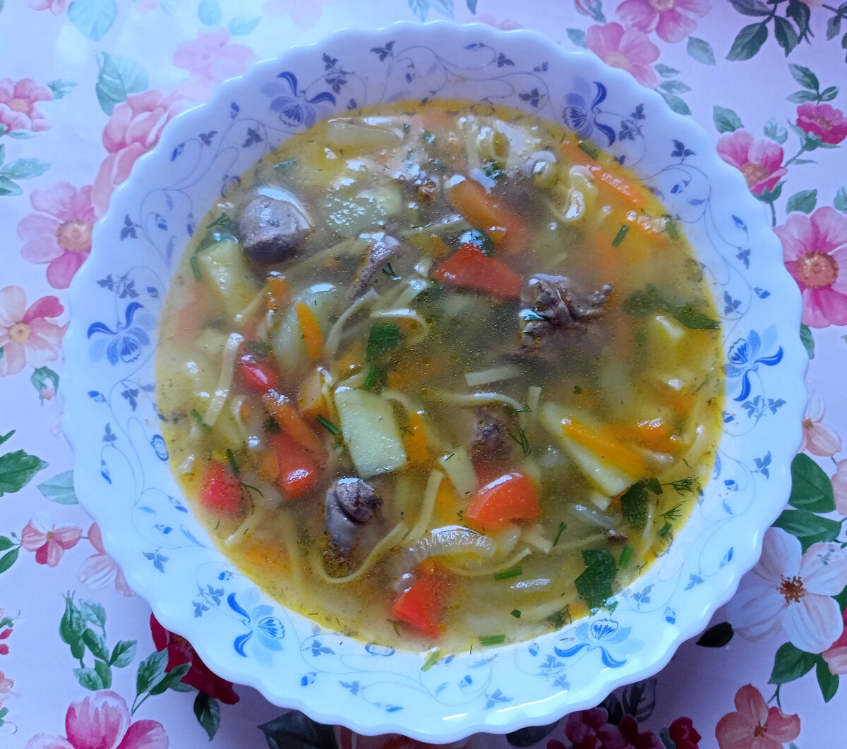 Суп с куриной печенью.
