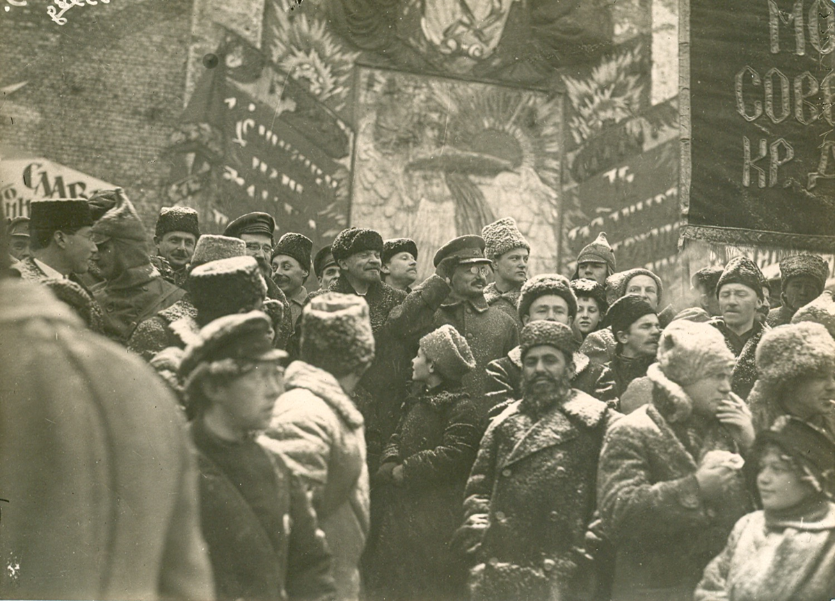 Две революции. Великая Социалистическая революция 1917. Октябрьская революция 1917 года в России. 8 Ноября 1917 Октябрьская революция. Великая революция октябрь 1917.
