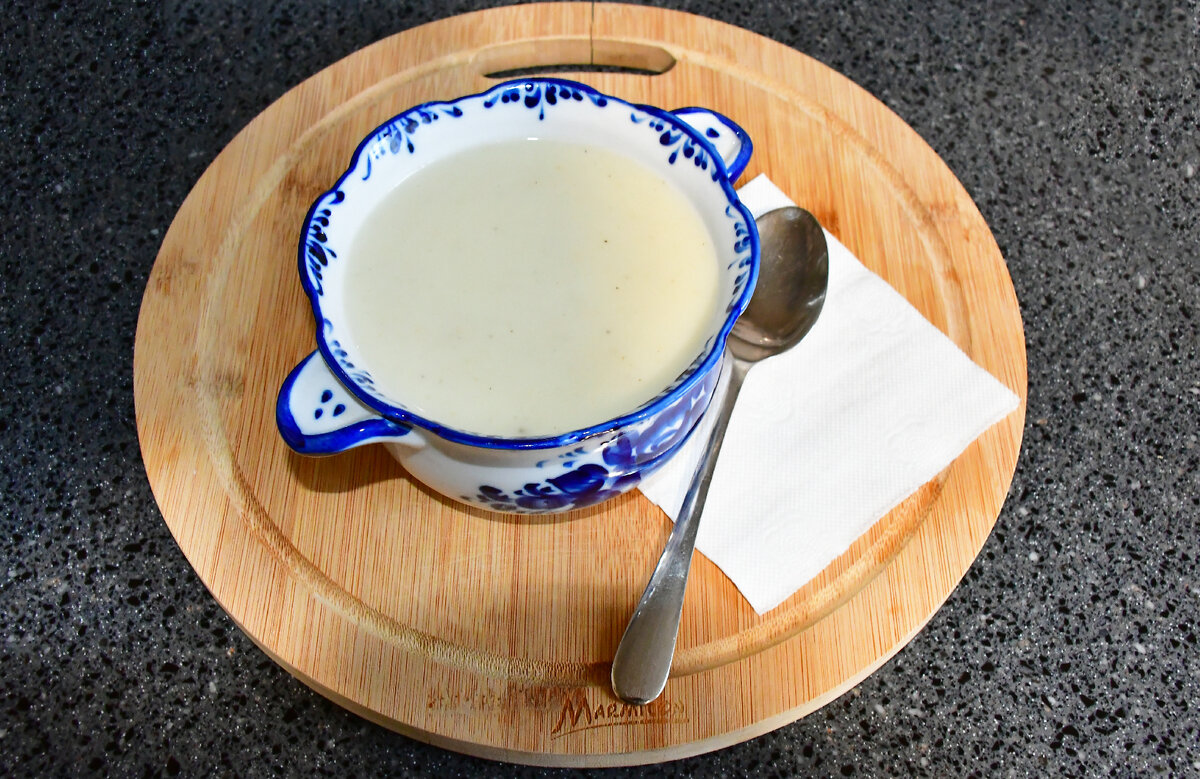 суп пюре из сельдерея и картофеля