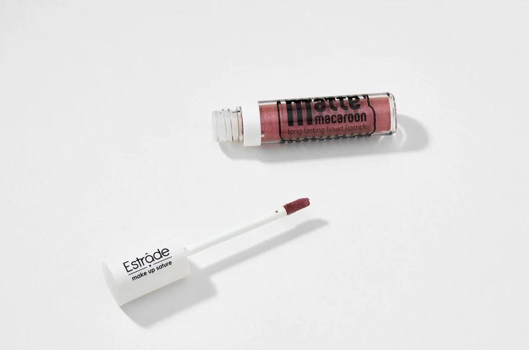 Фото взято из официального приложения Золотого яблока