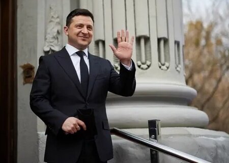    Жена во главе «Слуг народа» и Арестович в роли карманной оппозиции. Зеленский готовится к парламентским выборам