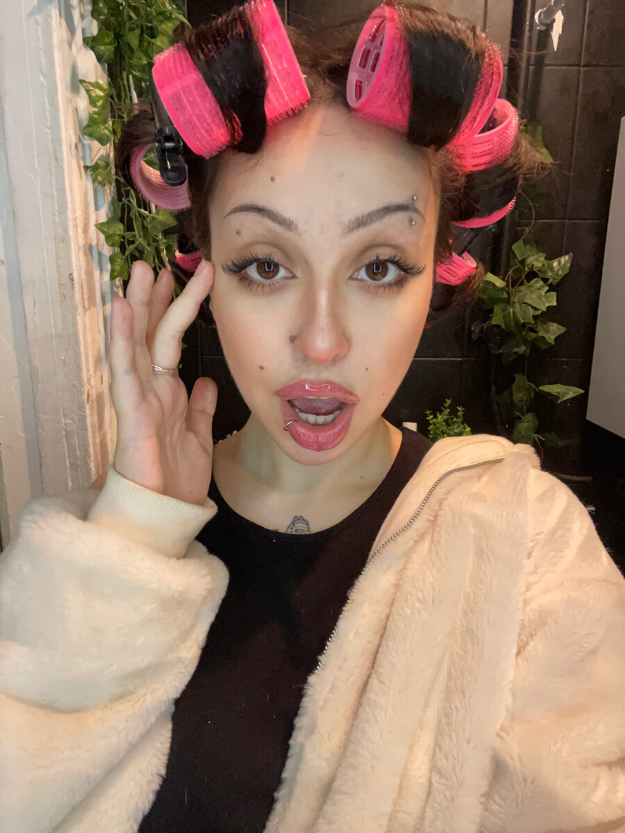 это я типа удивляюсь тому что нельзя прикреплять картинки из интернета 