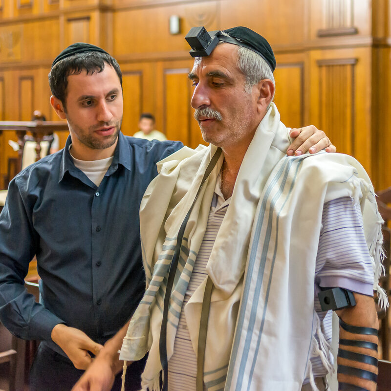 Таты Дагестана или горские евреи исповедуют иудаизм.